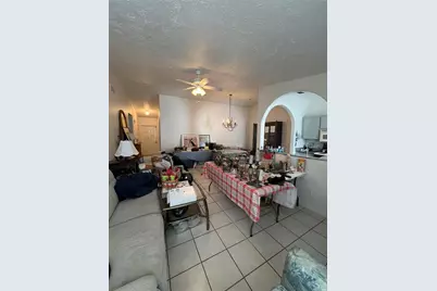 4715 Stonepointe Place, Tampa, FL 33634 - Photo 10