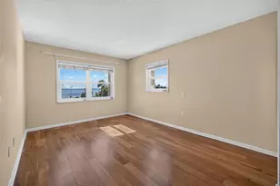 1120 N Shore Dr NE, Saint Petersburg, FL 33701 - Photo 10