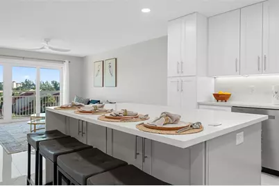 4900 Brittany Drive S #405, Saint Petersburg, FL 33715 - Photo 2
