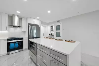 4900 Brittany Drive S #405, Saint Petersburg, FL 33715 - Photo 10