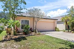 1012 Brenton Leaf Dr, Ruskin, FL 33570 - Photo 2