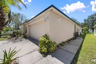1012 Brenton Leaf Dr, Ruskin, FL 33570 - Photo 4
