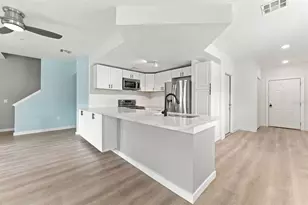 4363 Tyler Cir N, Saint Petersburg, FL 33709 - Photo 12
