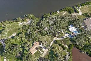 512 S 51st St, Tampa, FL 33619 - Photo 34
