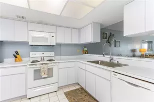 650 Island Way, Clearwater, FL 33767 - Photo 14