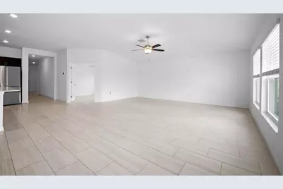 4060 Capri Coast Drive, Plant City, FL 33565 - Photo 10