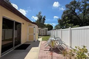 615 2nd Ave NE, Largo, FL 33770 - Photo 24