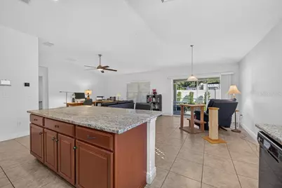9244 Freedom Hill Drive, Seffner, FL 33584 - Photo 12