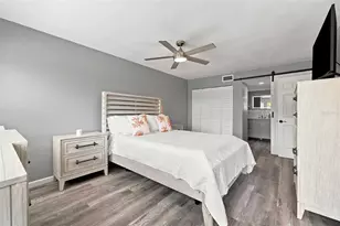 1805 Mariner Dr, Tarpon Springs, FL 34689 - Photo 18