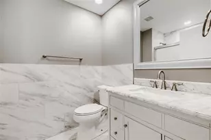 6053 28th St S, Saint Petersburg, FL 33712 - Photo 16