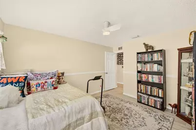 8747 Glen Lakes Boulevard N, Saint Petersburg, FL 33702 - Photo 26