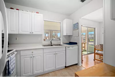 1906 Canterbury Lane #32, Sun City Center, FL 33573 - Photo 12