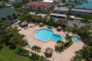 400 Island Way, Clearwater Beach, FL 33767 - Photo 28