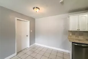 3971 Queen Anne Dr, Orlando, FL 32839 - Photo 10