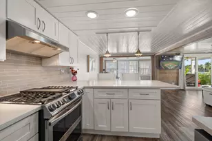 115 99th Ave, Treasure Island, FL 33706 - Photo 12