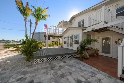 115 99th Avenue, Treasure Island, FL 33706 - Photo 36