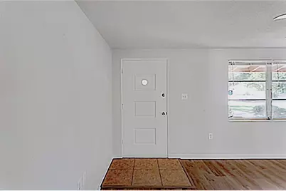 4655 48th Avenue N, Saint Petersburg, FL 33714 - Photo 2