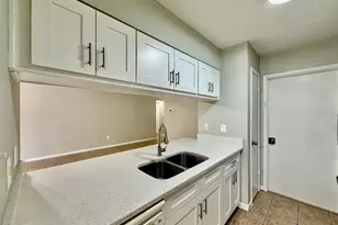 1602 Palm Leaf Dr, Brandon, FL 33510 - Photo 10