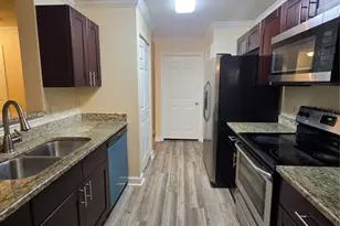18563 Bridle Club Dr, Tampa, FL 33647 - Photo 6