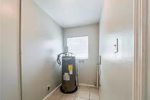 1903 W Spruce St, Tampa, FL 33607 - Photo 14