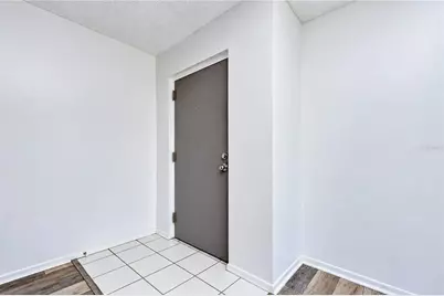 1131 84th Avenue N #D, Saint Petersburg, FL 33702 - Photo 6