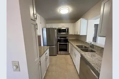2232 Grenadier Drive #25, Sun City Center, FL 33573 - Photo 6