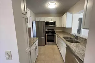 2232 Grenadier Dr, Sun City Center, FL 33573 - Photo 6