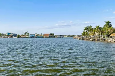 112 Wall Street, Redington Shores, FL 33708 - Photo 40