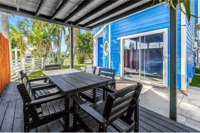 14500 N Bayshore Drive, Madeira Beach, FL 33708 - Photo 16