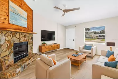 4213 37th Avenue N, Saint Petersburg, FL 33713 - Photo 2