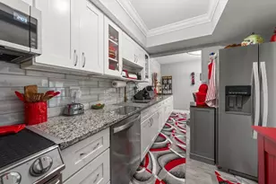 2924 Lichen Ln, Clearwater, FL 33760 - Photo 10