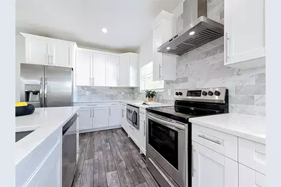 427 39th Street S, Saint Petersburg, FL 33711 - Photo 16