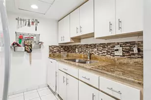 4718 Christa Ct, Tampa, FL 33614 - Photo 12