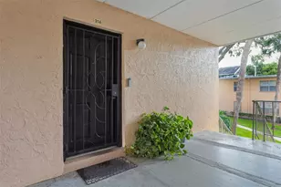 4718 Christa Ct, Tampa, FL 33614 - Photo 4
