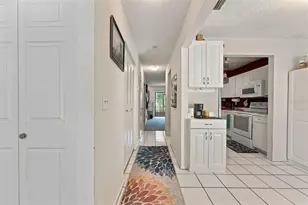 1446 Highland Ridge Cir, Brandon, FL 33510 - Photo 4