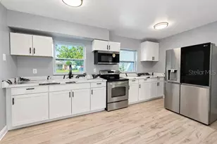 1112 W Hiawatha St, Tampa, FL 33604 - Photo 2