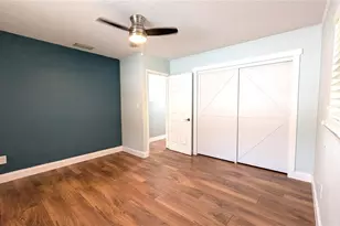 3005 W Marlin Ave, Tampa, FL 33611 - Photo 6