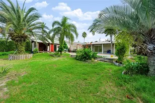 2123 Bayou Dr, Holiday, FL 34691 - Photo 2