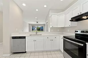 10313 Willow Leaf Trail, Tampa, FL 33625 - Photo 6