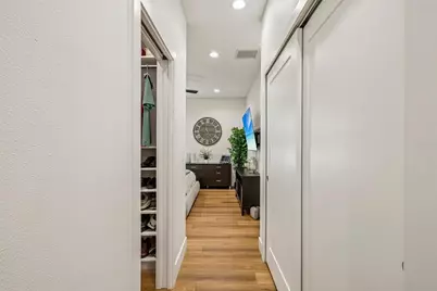 8625 5th Street N, Saint Petersburg, FL 33702 - Photo 24