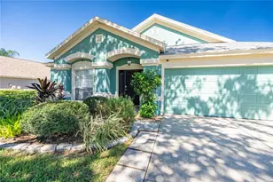 2022 Samantha Ln, Valrico, FL 33594 - Photo 2