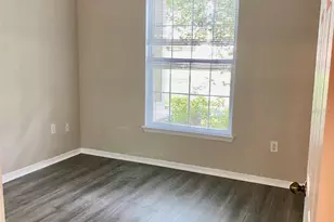 10123 Courtney Palms Blvd, Tampa, FL 33619 - Photo 16