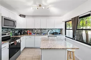 2227 19th St S, Saint Petersburg, FL 33712 - Photo 22
