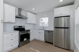 7291 8th St N, Saint Petersburg, FL 33702 - Photo 6