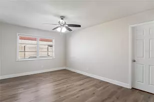 4810 Wynwood Dr, Tampa, FL 33615 - Photo 12