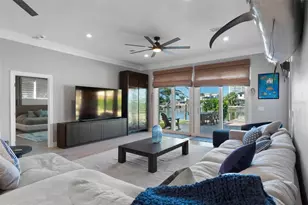 68 S Windward Island W, Clearwater Beach, FL 33767 - Photo 14