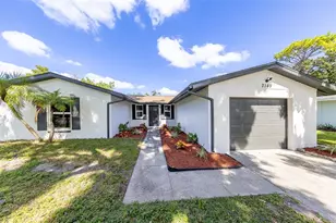 7149 Channelside Ln N, Pinellas Park, FL 33781 - Photo 1