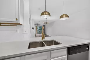 4773 Tuscan Loon Dr, Tampa, FL 33619 - Photo 12