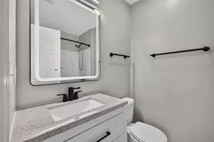 4773 Tuscan Loon Dr, Tampa, FL 33619 - Photo 20