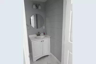 5831 Hammon Drive, Tampa, FL 33619 - Photo 4